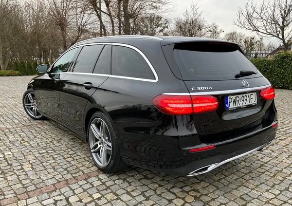 Mercedes-Benz Klasa E cena 164500 przebieg: 79500, rok produkcji 2020 z Września małe 497